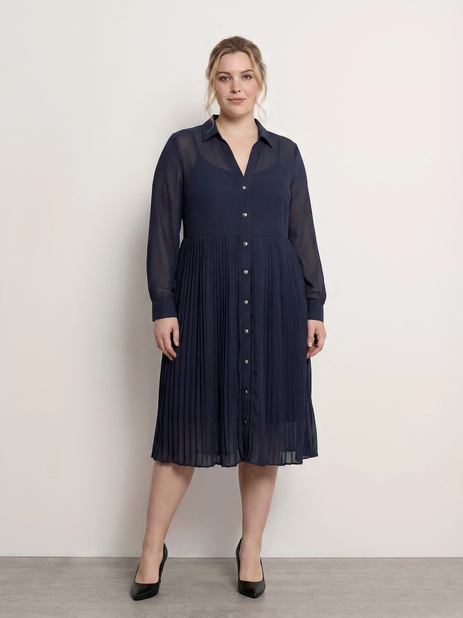 Платье с плиссированной юбкой темно-синего цвета на подкладке